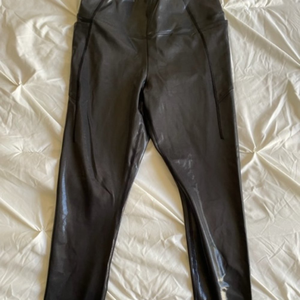 Pink Active Victoria's Secret faux leather wet look 2 side pocket leggings Large